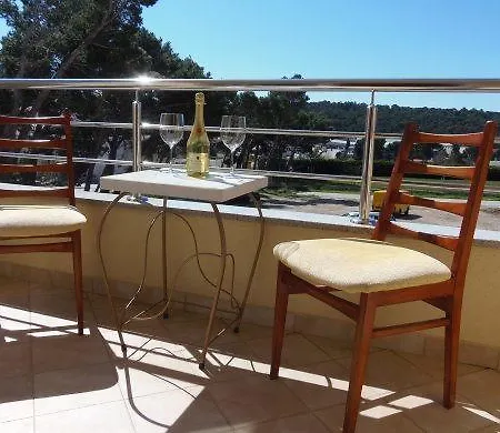 Maris * Makarska